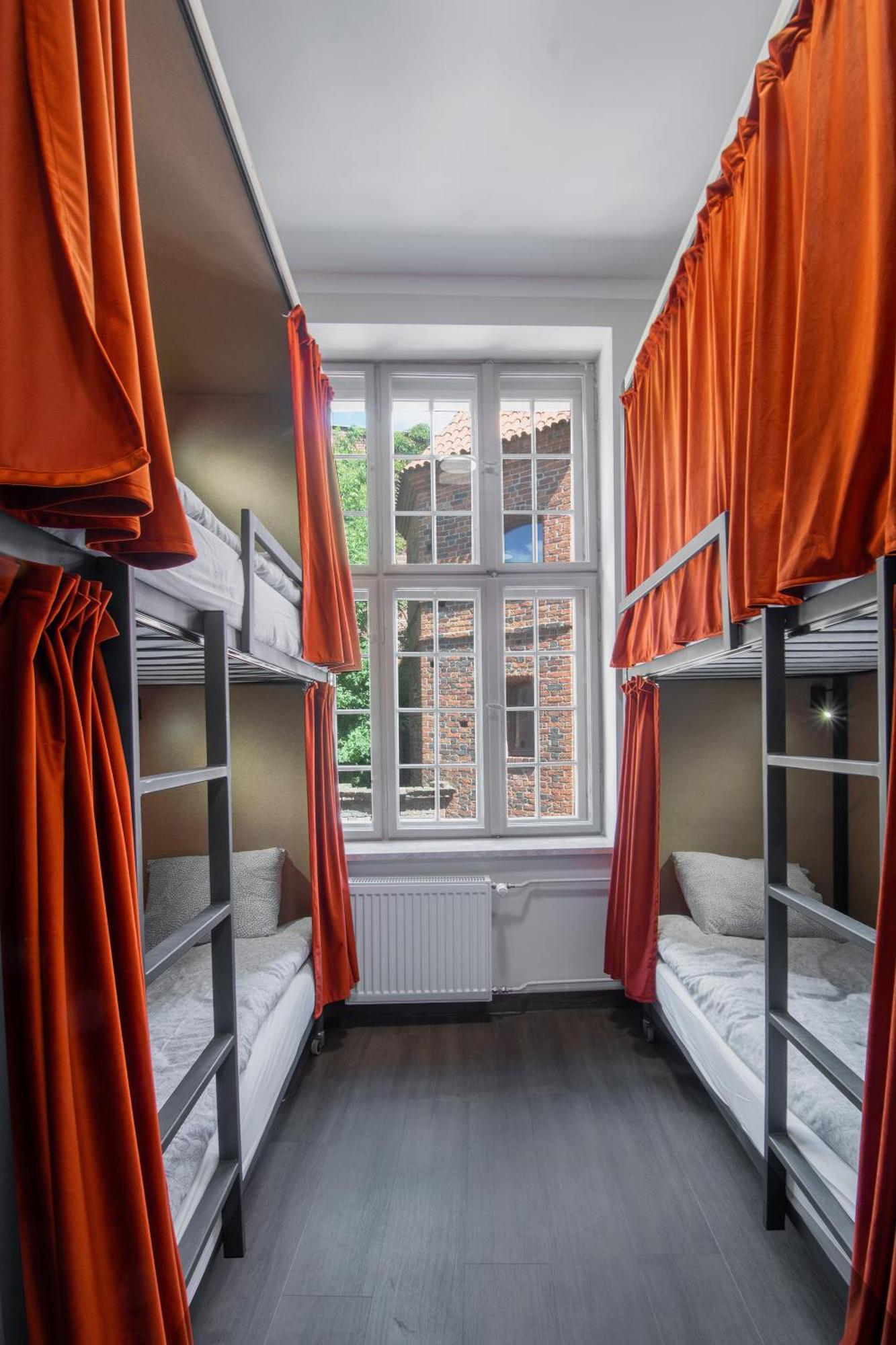 Happy Street Hostel Stary Toruń Extérieur photo